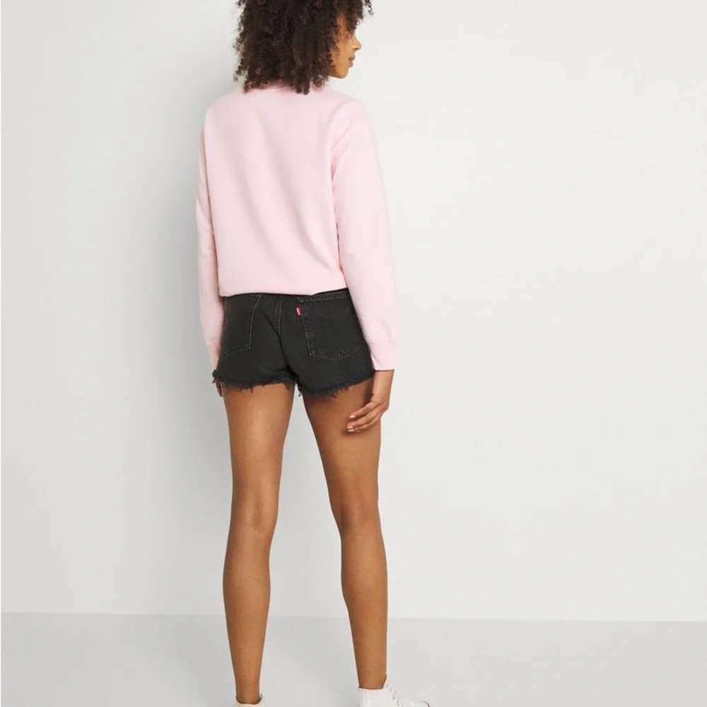 (A10) Levis Black Distressed 501 Denim Shorts, Size 31‎